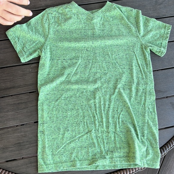 Size 6/7 - 3 cat and jack shirts. 4 pairs of shorts - Picture 2 of 6